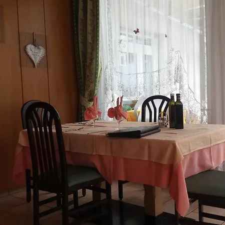 La Piroga Hotel 3*