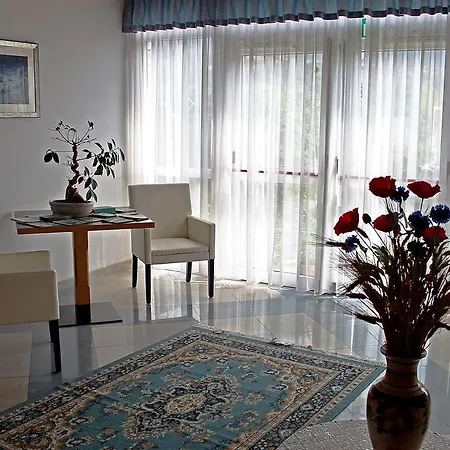 La Piroga Hotel 3*